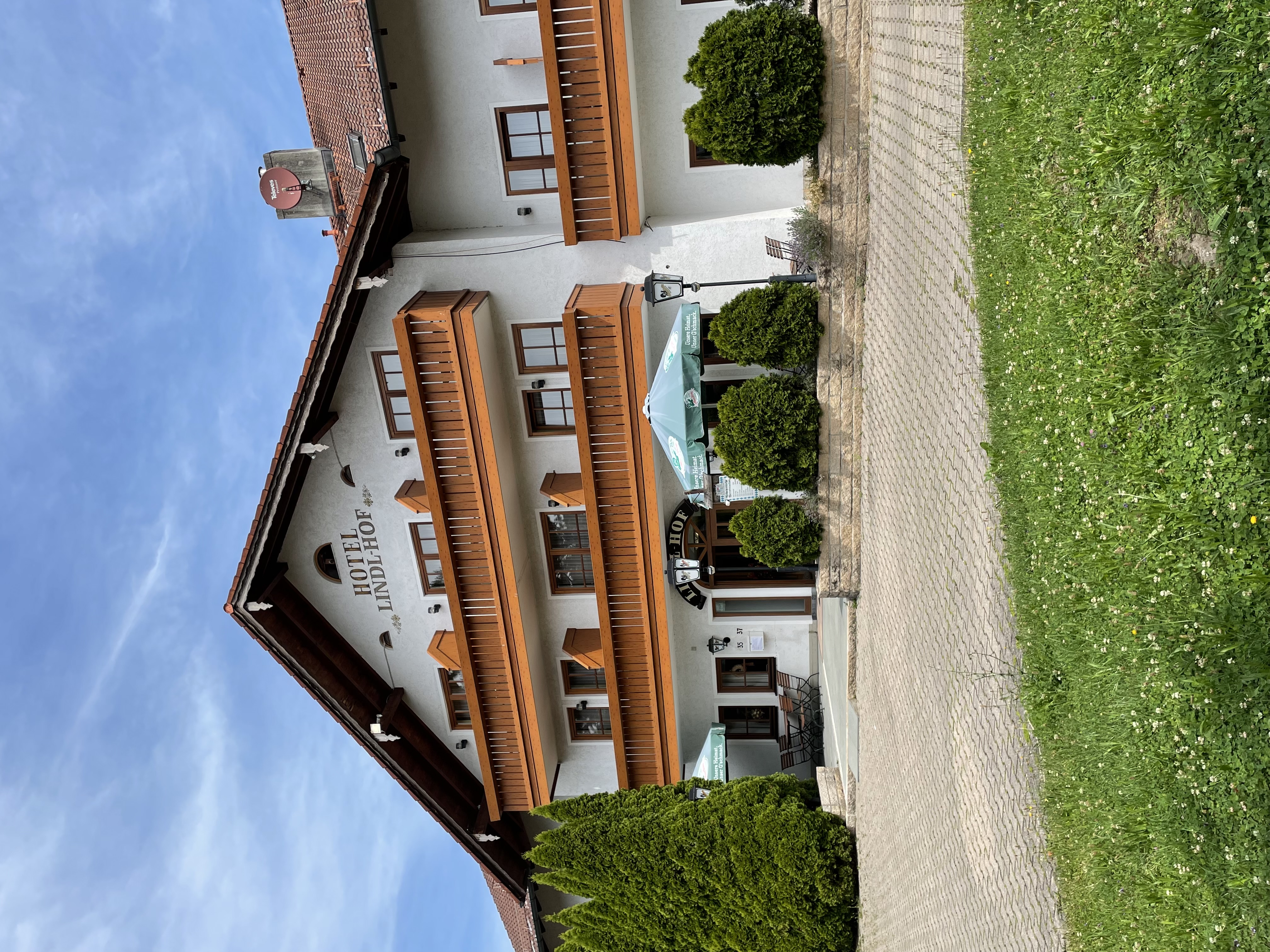 Lindl-Hof Hotel Bes. Florian Lindl in Bad Aibling - Logo