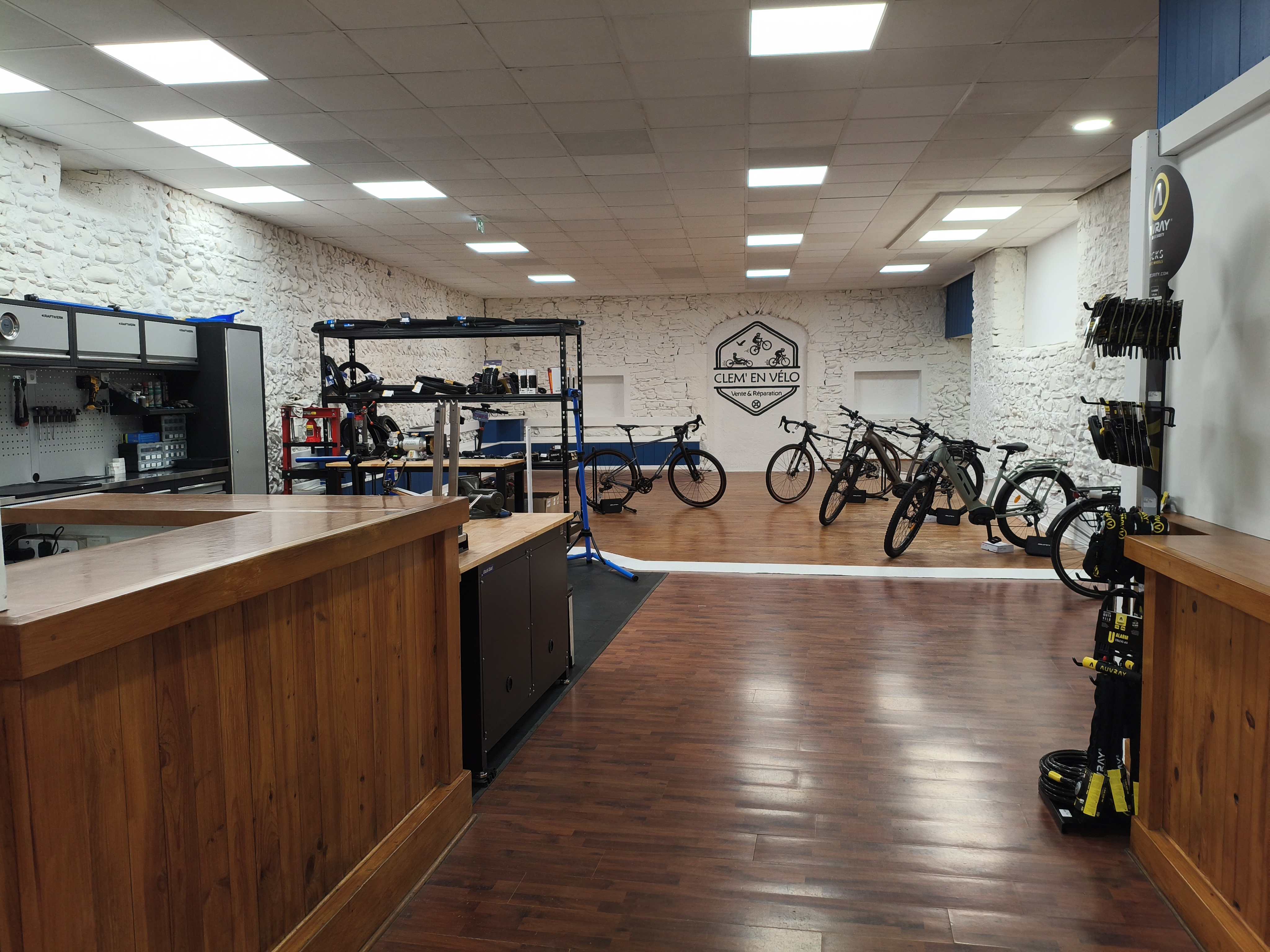 Showroom et atelier 1 Showroom et atelier 1
