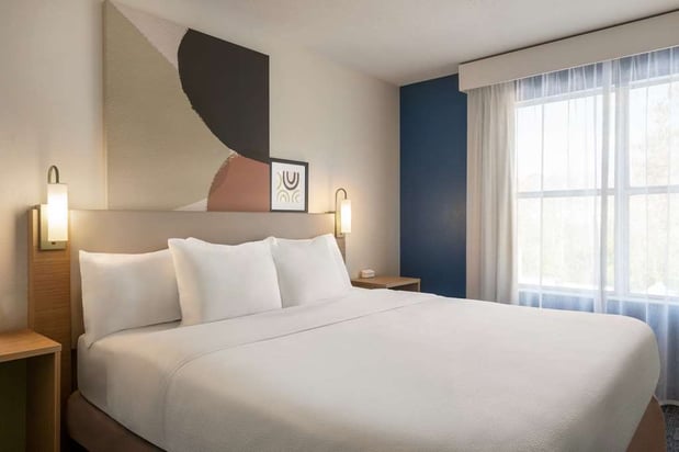 Images Spark by Hilton Orlando Universal Blvd