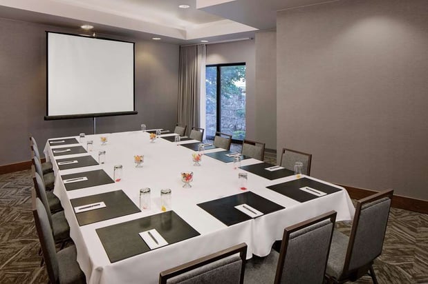 Images Embassy Suites by Hilton Boston Marlborough