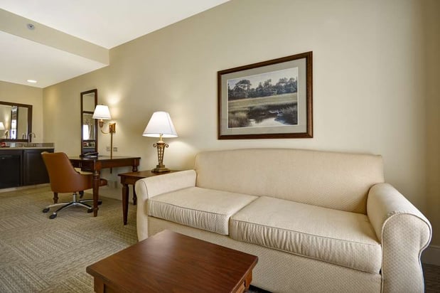 Images Hampton Inn & Suites Savannah Historic District