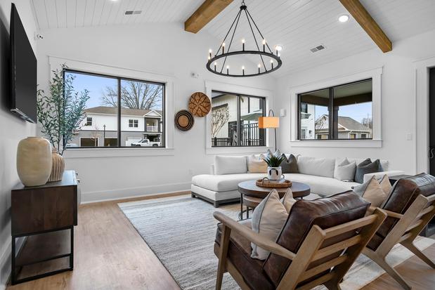 Images Farmhouse at Easley