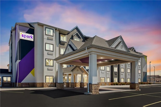 Images Spark by Hilton Rochester South