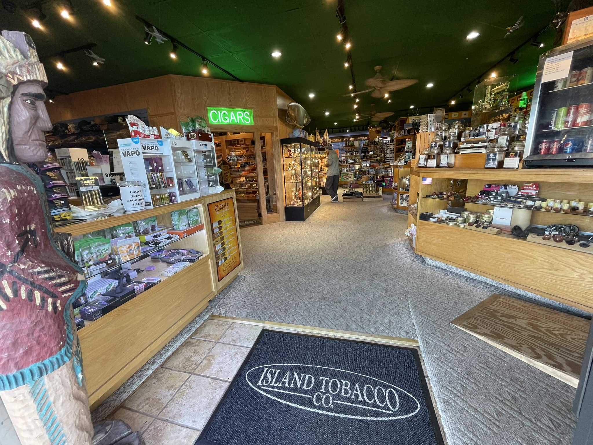 Island Tobacco Entrance, Best cigar shop on the beach.