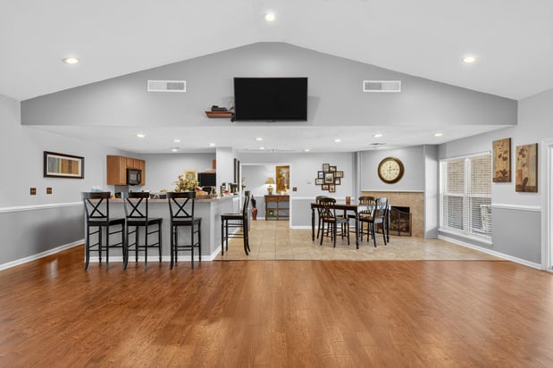 Images North Bluff Apartments