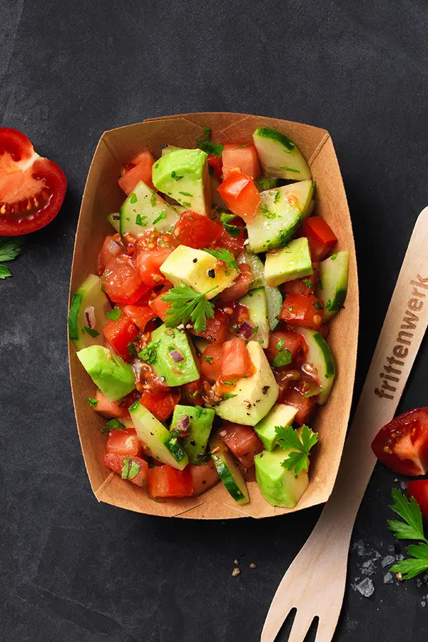 Tomaten-Avocado-Gurken-Salat