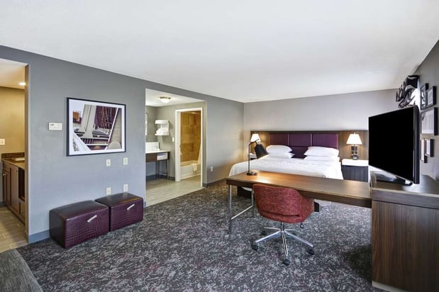 Images Hampton Inn & Suites Columbus-Easton Area