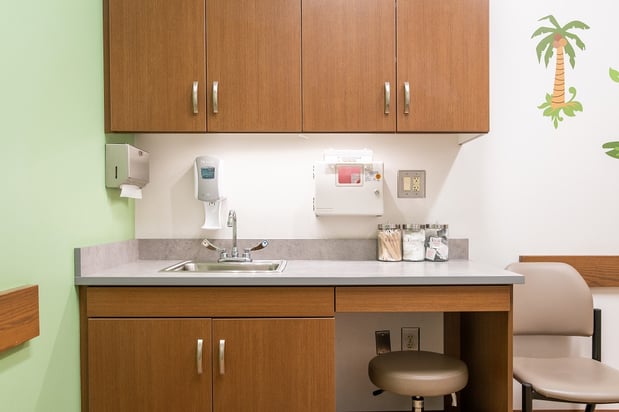 Images University of Maryland Urgent Care - Denton