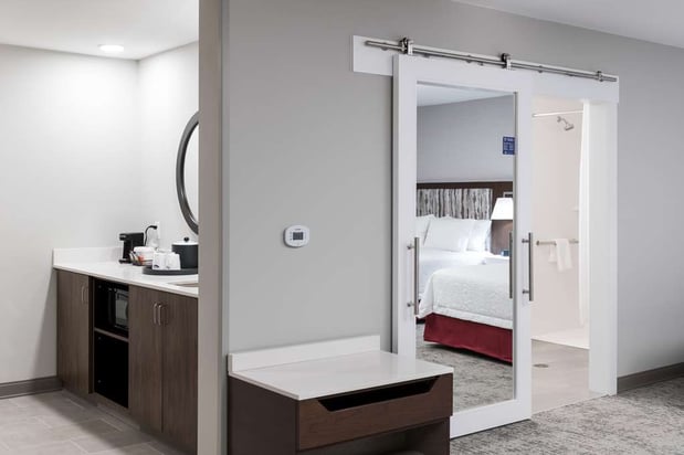 Images Hampton Inn & Suites Cape Canaveral Cruise Port