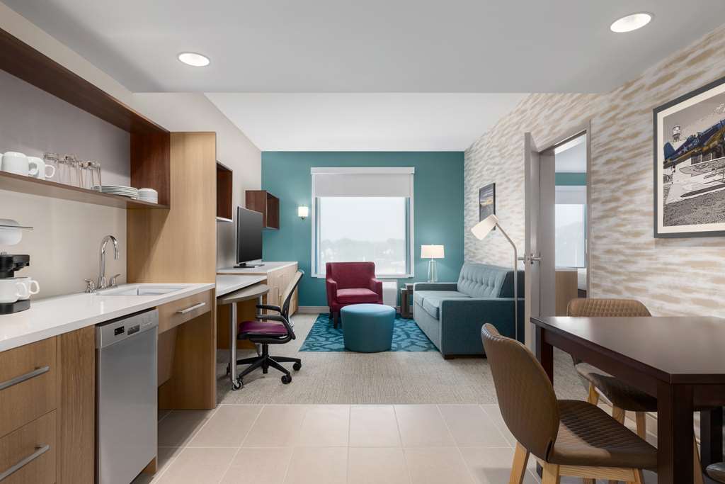Guest room