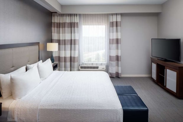 Images Hampton Inn & Suites Charlotte/Ballantyne