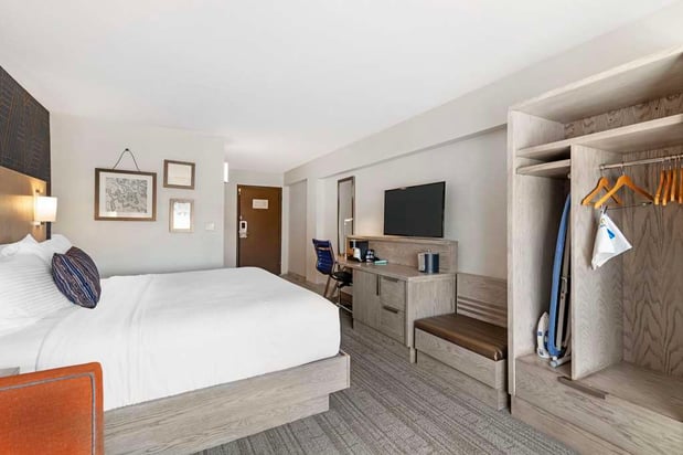 Images Best Western Plus Landmark Inn