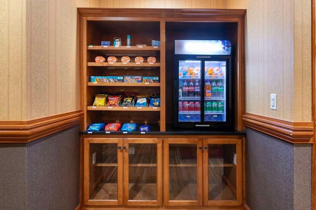 Images Best Western Plus Bradbury Inn & Suites