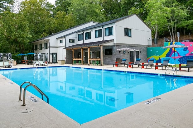 Images Trinity at the Hill