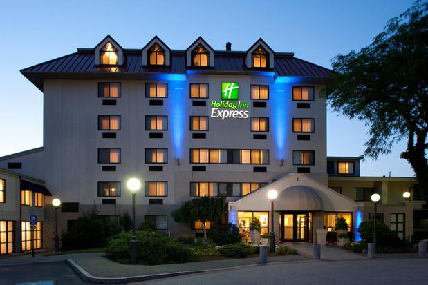 Images Holiday Inn Express Boston-Waltham, an IHG Hotel