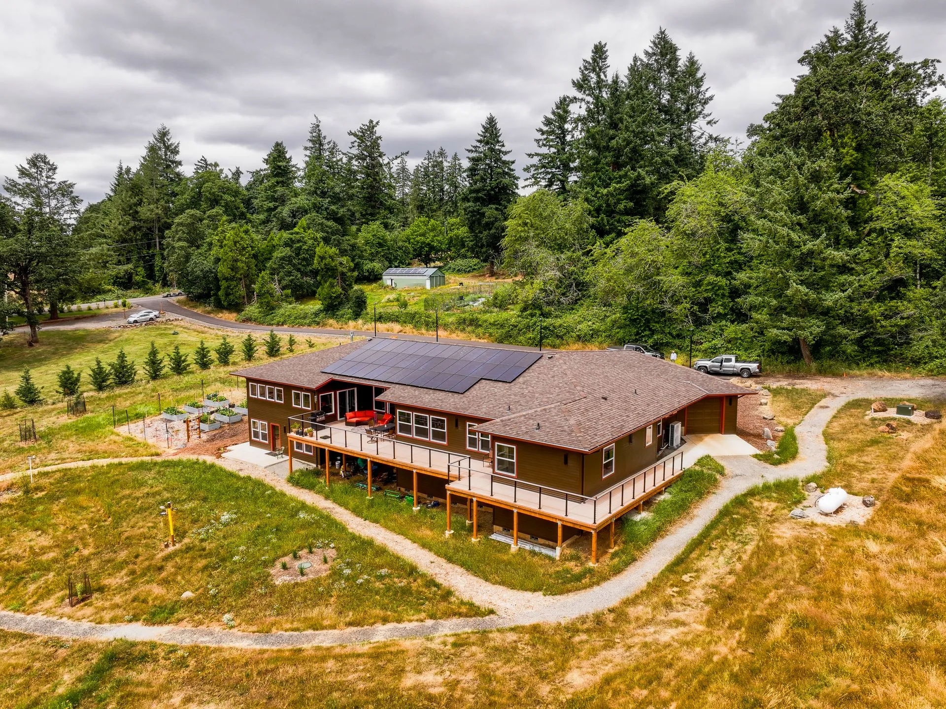 Residential solar installation in Oregon