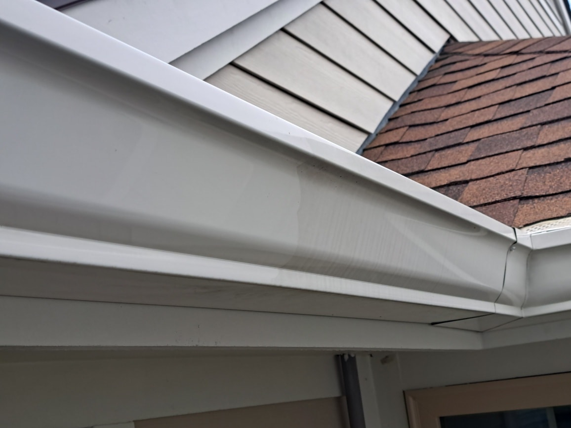 Gutter Buff & Polish 