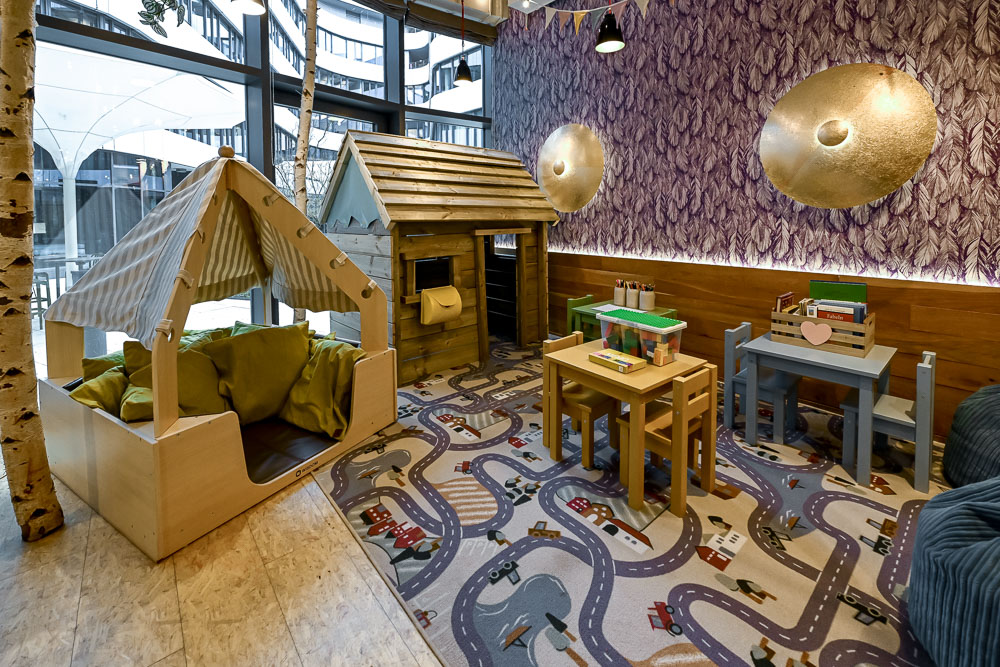 HANS IM GLÜCK - STUTTGART Caleido, Tübinger Straße 41-43 in Stuttgart