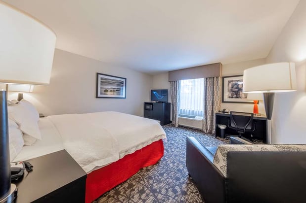 Images Hampton Inn & Suites DuPont