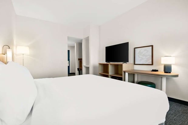 Images Spark by Hilton Lancaster Dutch Country