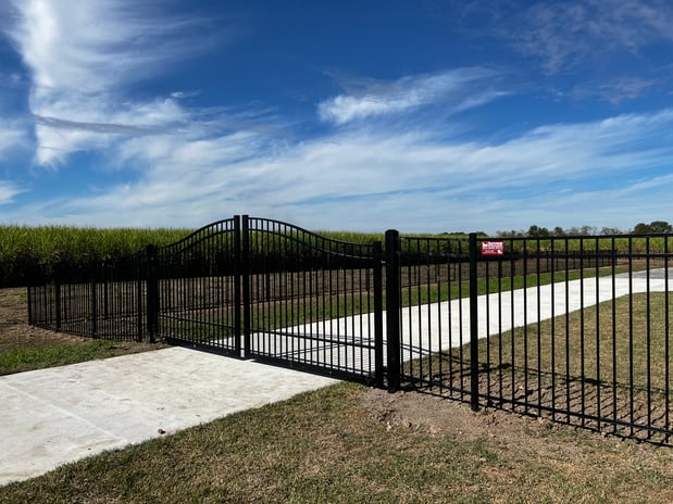 Images Superior Fence & Rail of Southern Louisiana