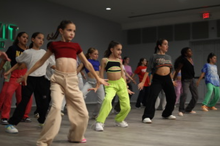 Images C-Unit Dance Studio