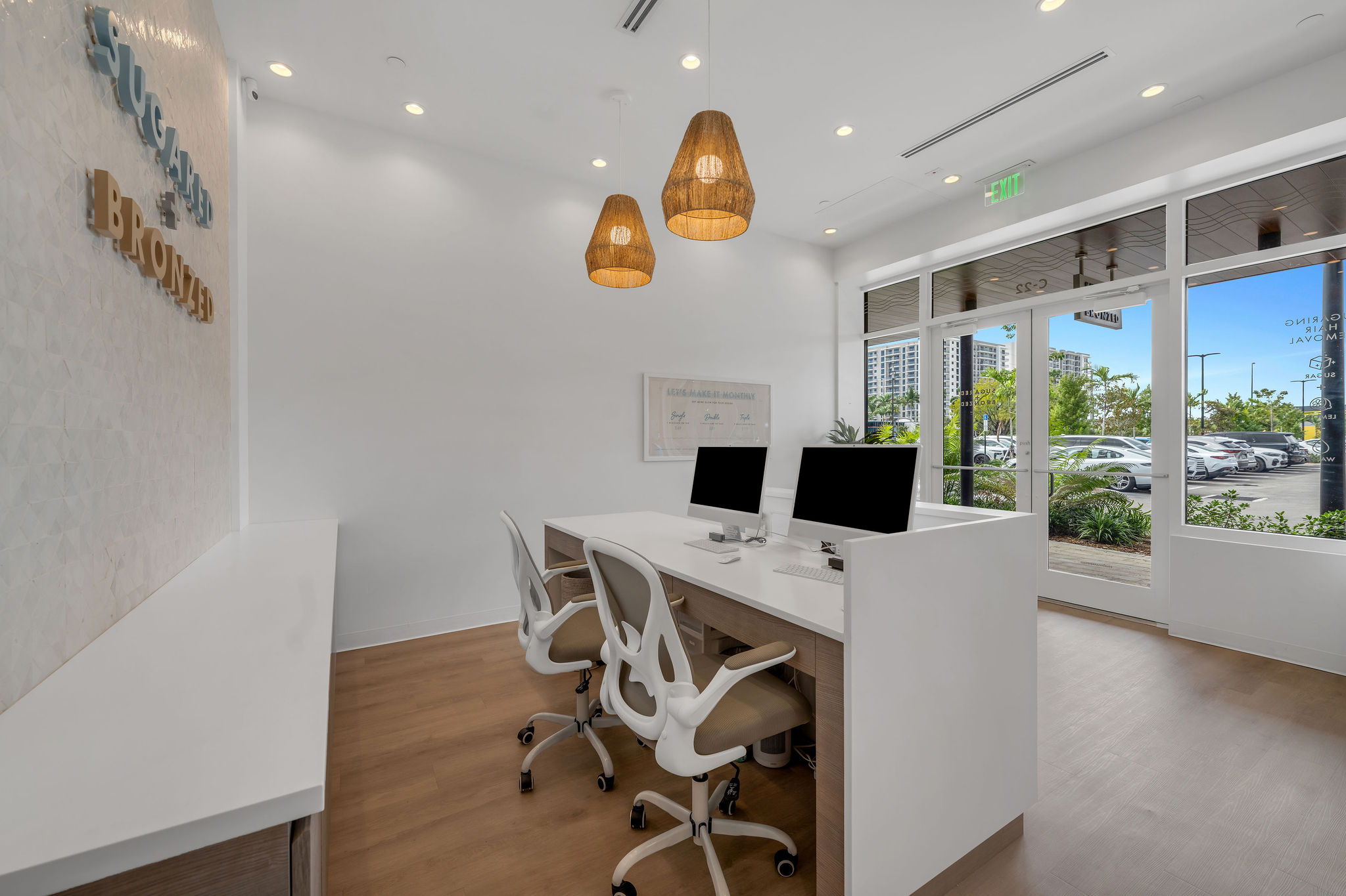 SUGARED + BRONZED Aventura Reception Desk