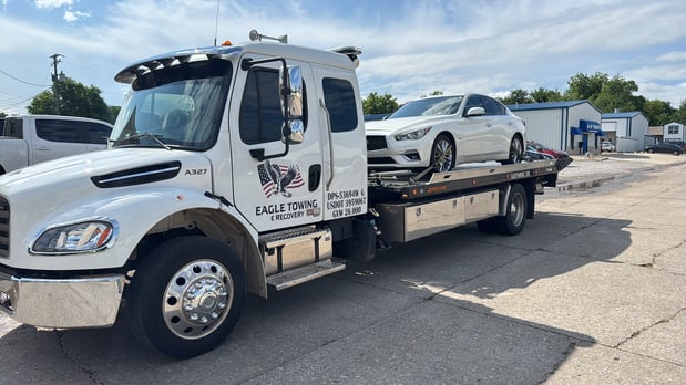 Images Eagle Towing & Recovery