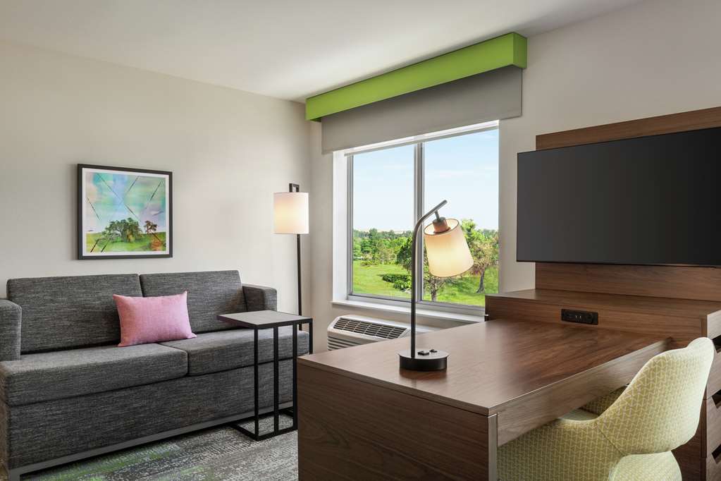 Guest room