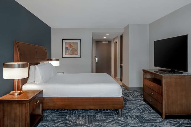 Images Hilton Garden Inn Burlington Downtown