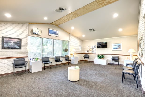 Images CareFirst Urgent Care - Springdale
