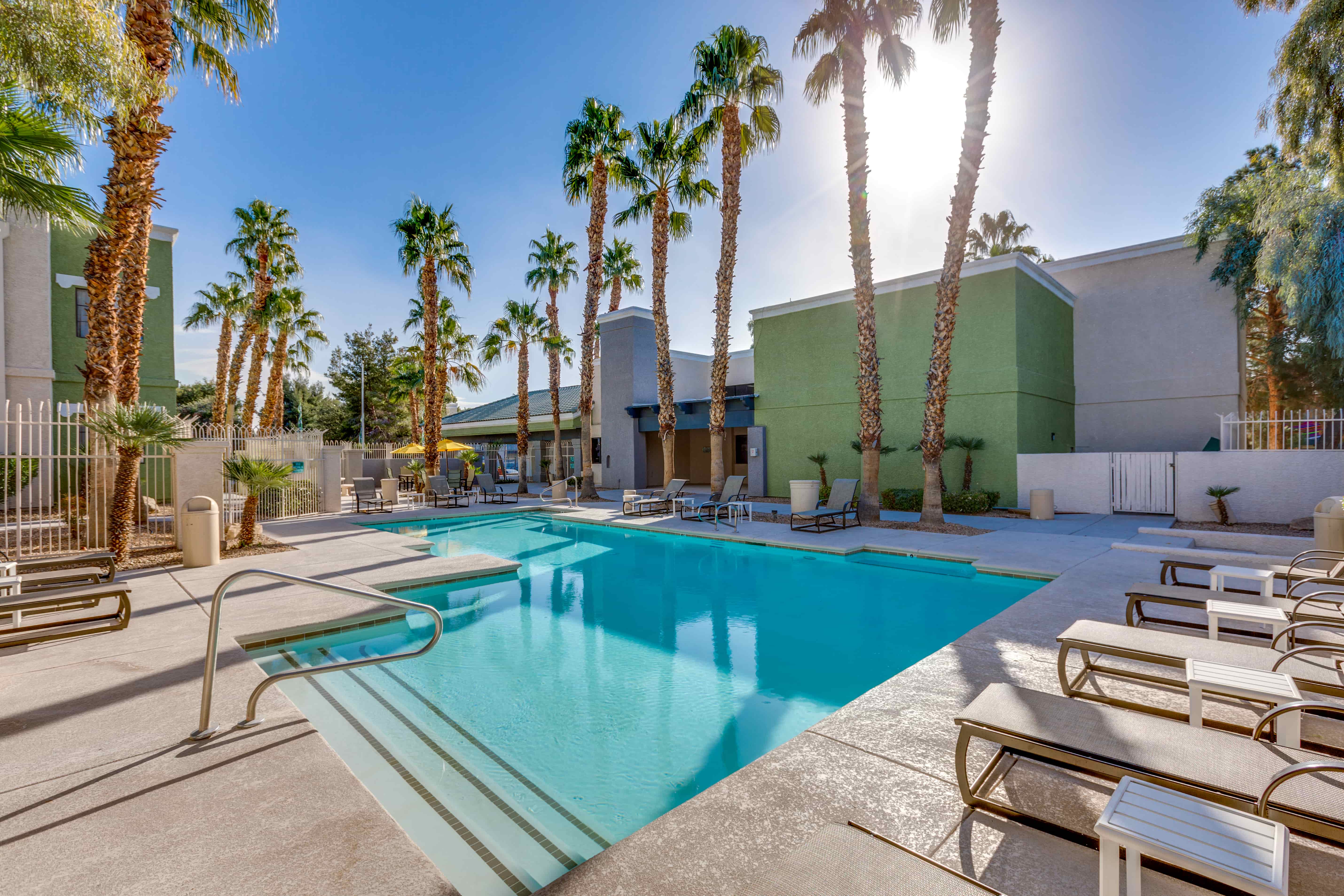 Viridian Palms Apartments Photo