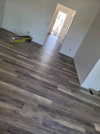 Images Grizzly's Discount Flooring