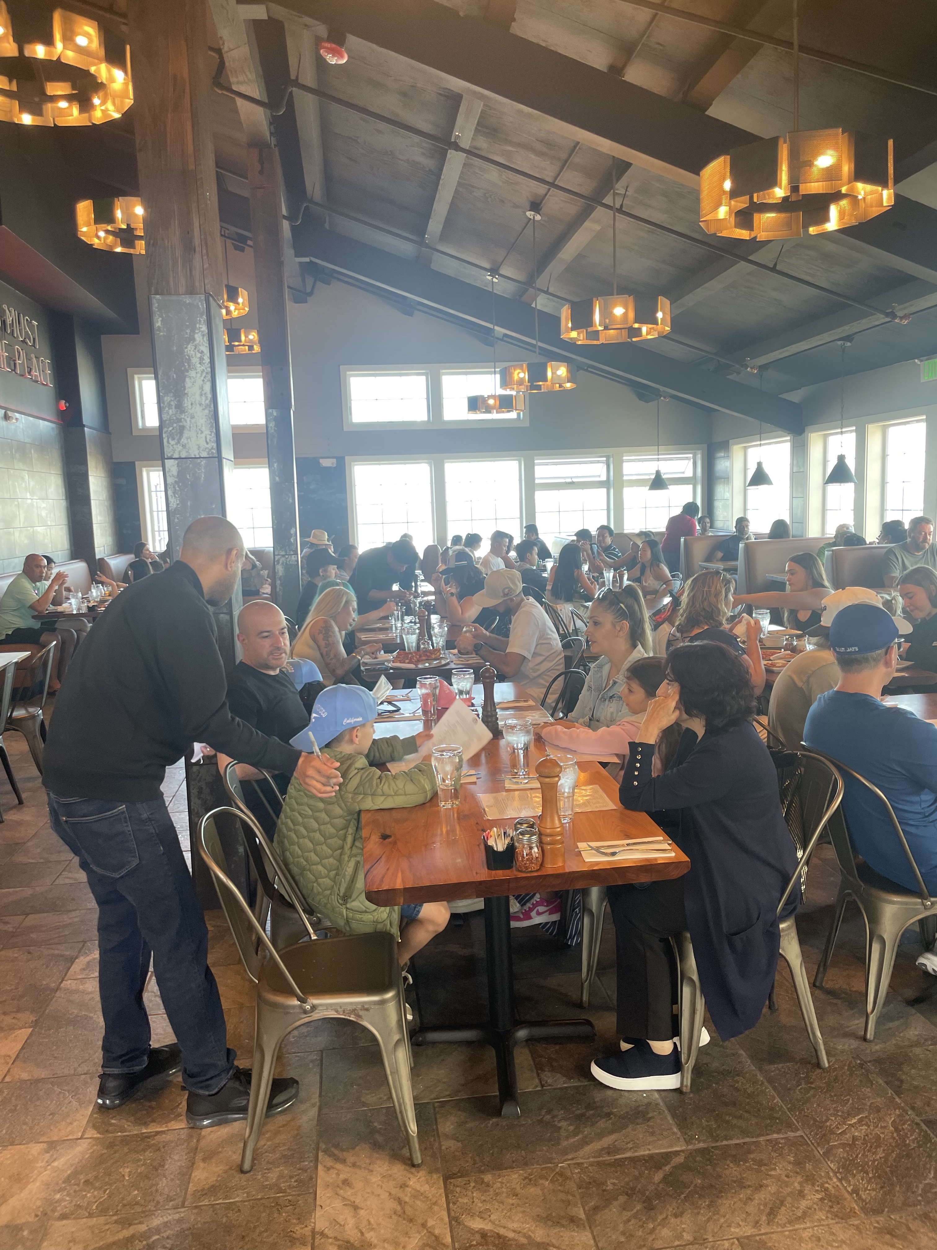 Amici's East Coast Pizzeria - Pier 39