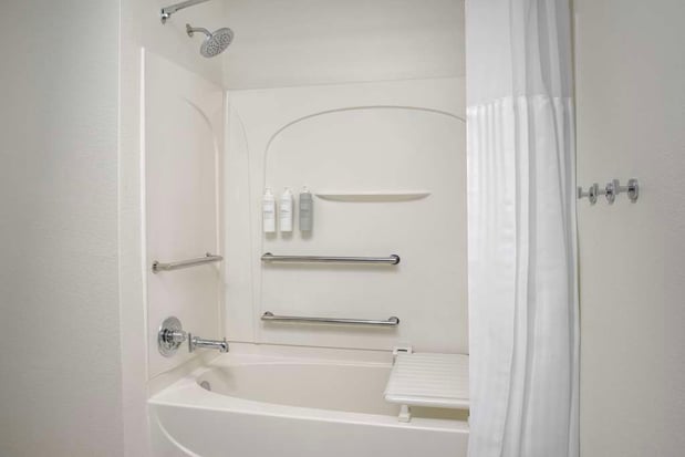 Images Spark by Hilton Miami Doral