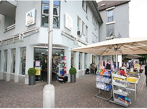 Henzler Schneidwaren Inh. Friedrich Henzler e.K., Kirchstraße 39 in Nürtingen