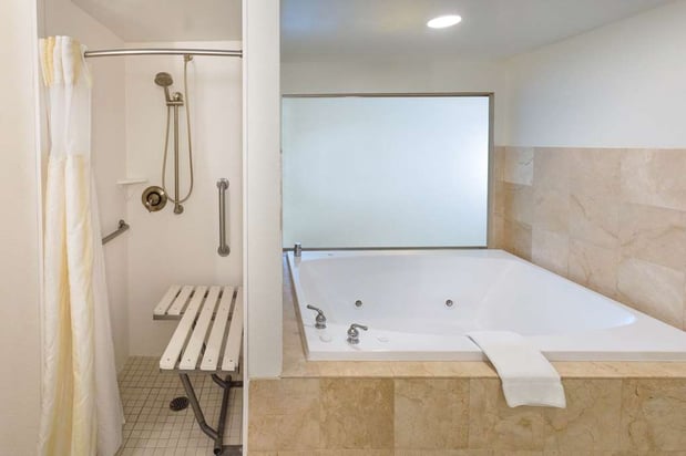 Images Hilton Garden Inn Jacksonville Airport
