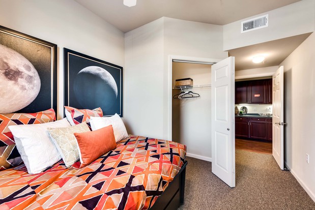 Images Maverick Place Apartments