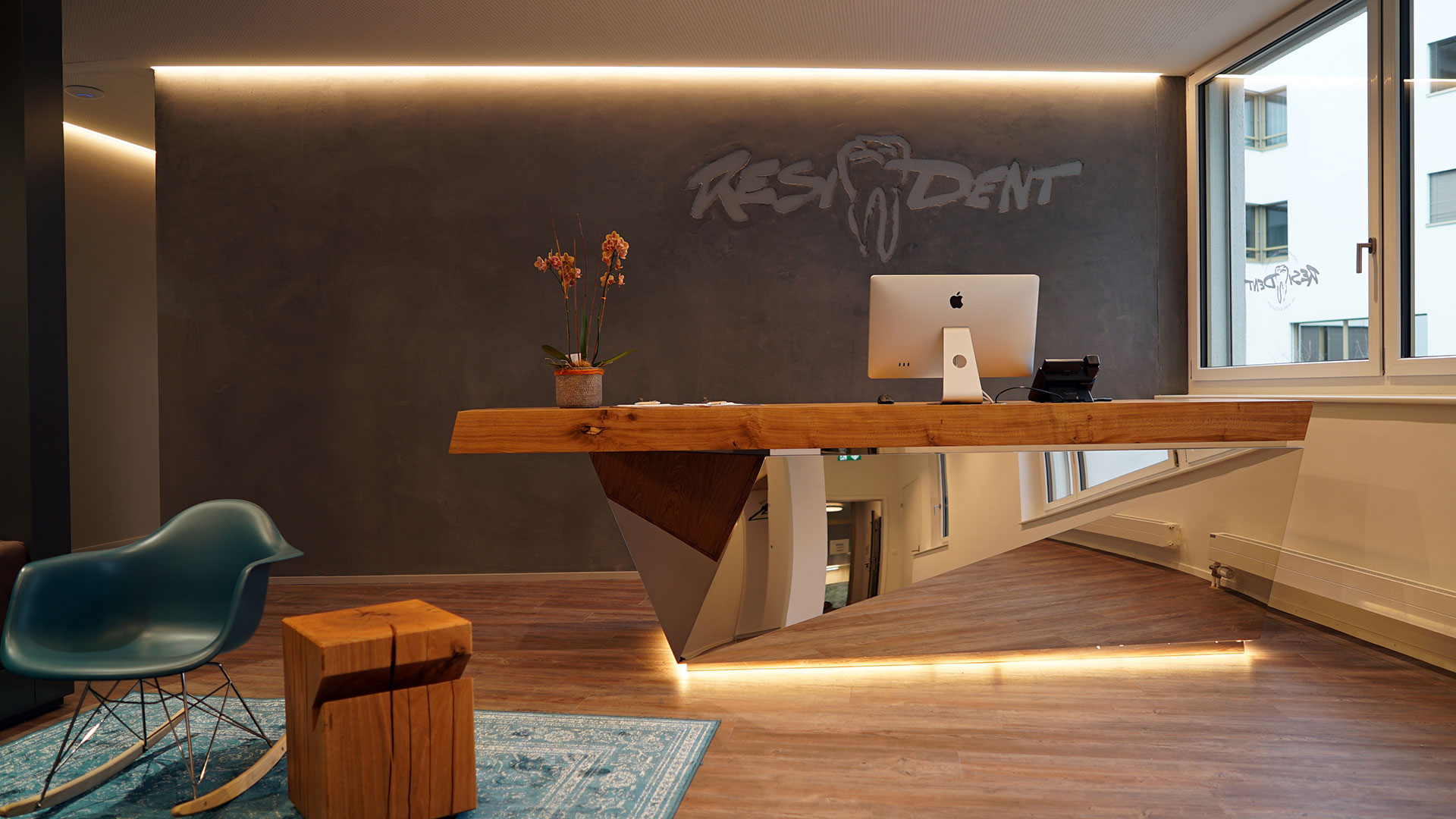 Bilder Resident AG