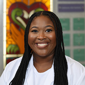 Dr. Shontiara Johnson