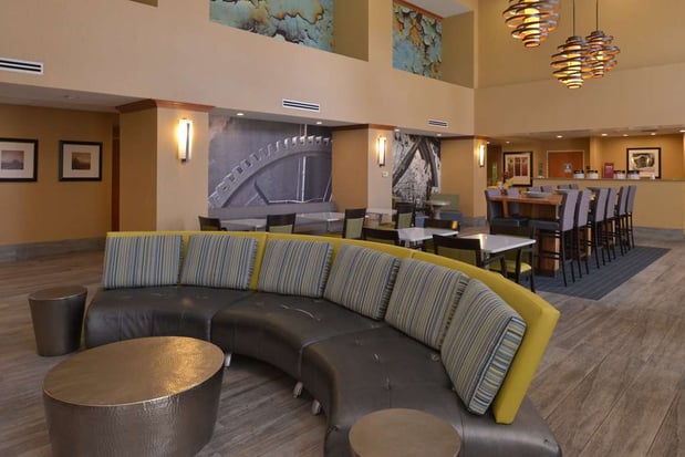 Images Hampton Inn & Suites Bakersfield North-Airport