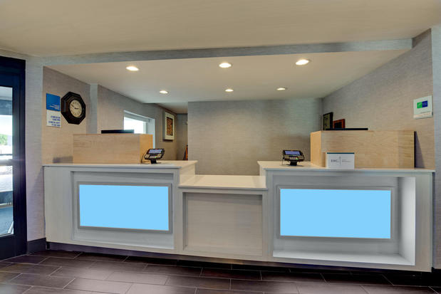 Images Holiday Inn Express Nashville W I40/Whitebridge Rd by IHG