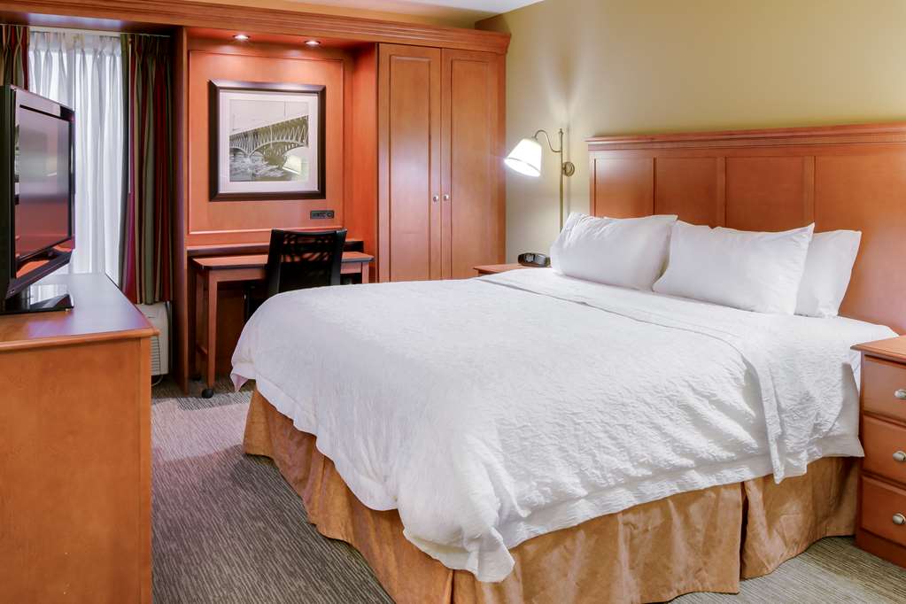 Hampton Inn Pittsburgh-Airport