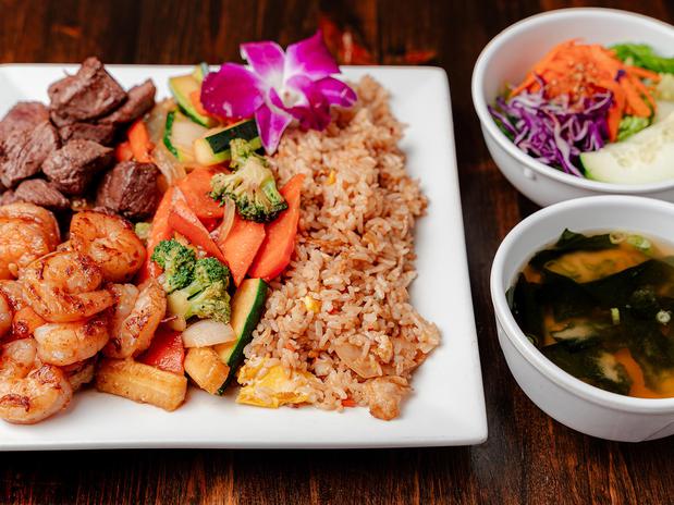 Images Wakatobi Japanese Grill Hibachi and Sushi