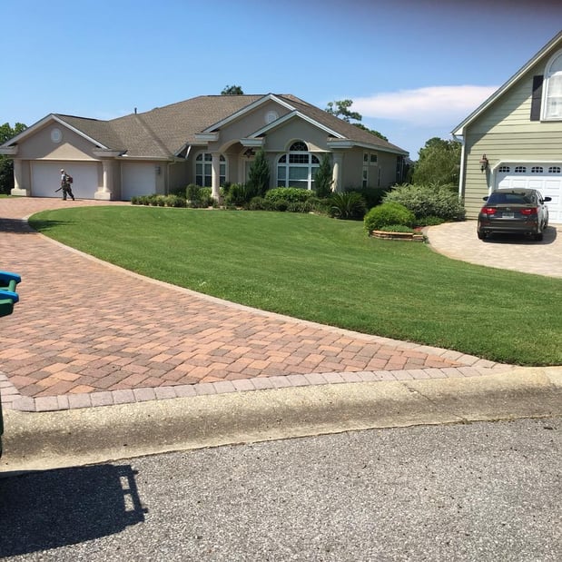 Images Bell's Lawncare, LLC