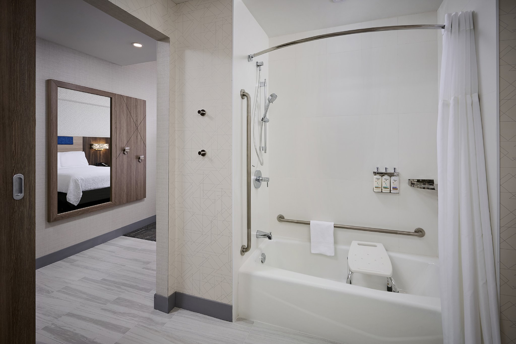 Images Holiday Inn Express Hamilton - Upper James by IHG