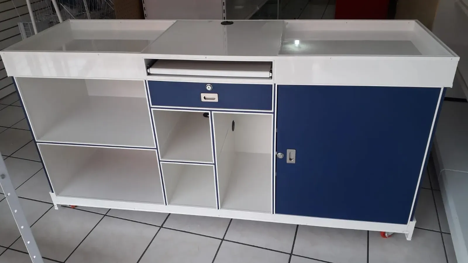 Images Exhibi Muebles