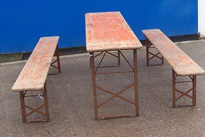 Berliner Veranstaltungs-Service GbR - Vermietung von Marktständen + Sitzgarnituren, Wallenroder Straße 7-9 in Berlin