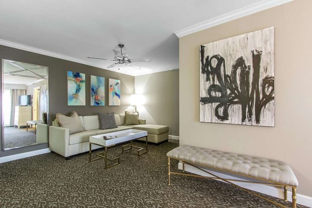 Images The Burgundy Hotel, Tapestry Collection by Hilton