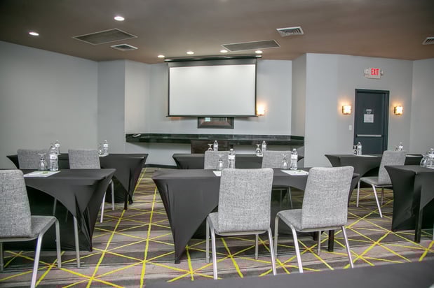 Images Holiday Inn New Orleans West Bank Tower by IHG